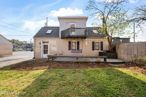 Photo of 1128 Cherokee Rd #APT 1A, Louisville, KY 40204 (MLS # 1701905)