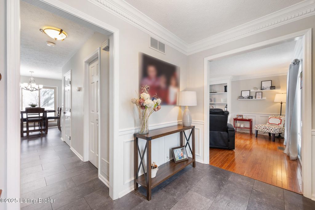 Photo of 10212 Stone School Rd, Prospect, KY 40059 (MLS # 1713096)