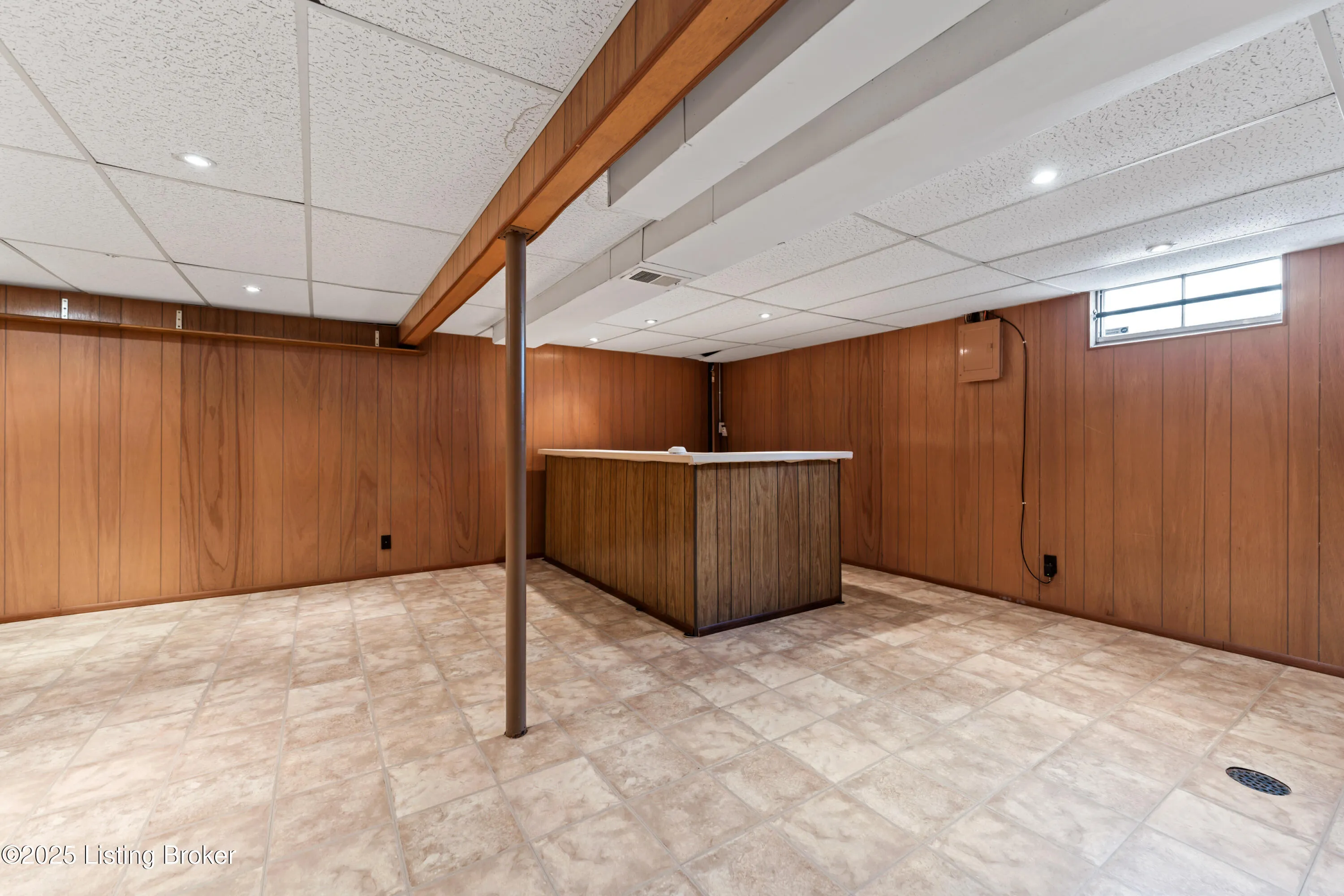 Louisville, Kentucky 40291, United States, 3 Bedrooms Bedrooms, ,2 BathroomsBathrooms,Residential,Active,119044