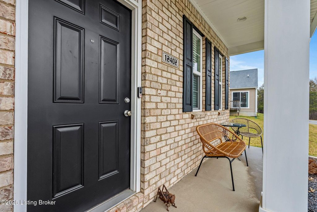 Photo of 12402 Deer Lake Ln, Louisville, KY 40299 (MLS # 1710479)