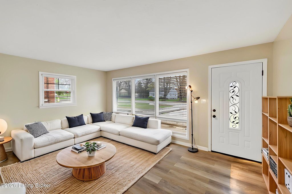 Photo of 1104 Minor Ln, Louisville, KY 40219 (MLS # 1712829)