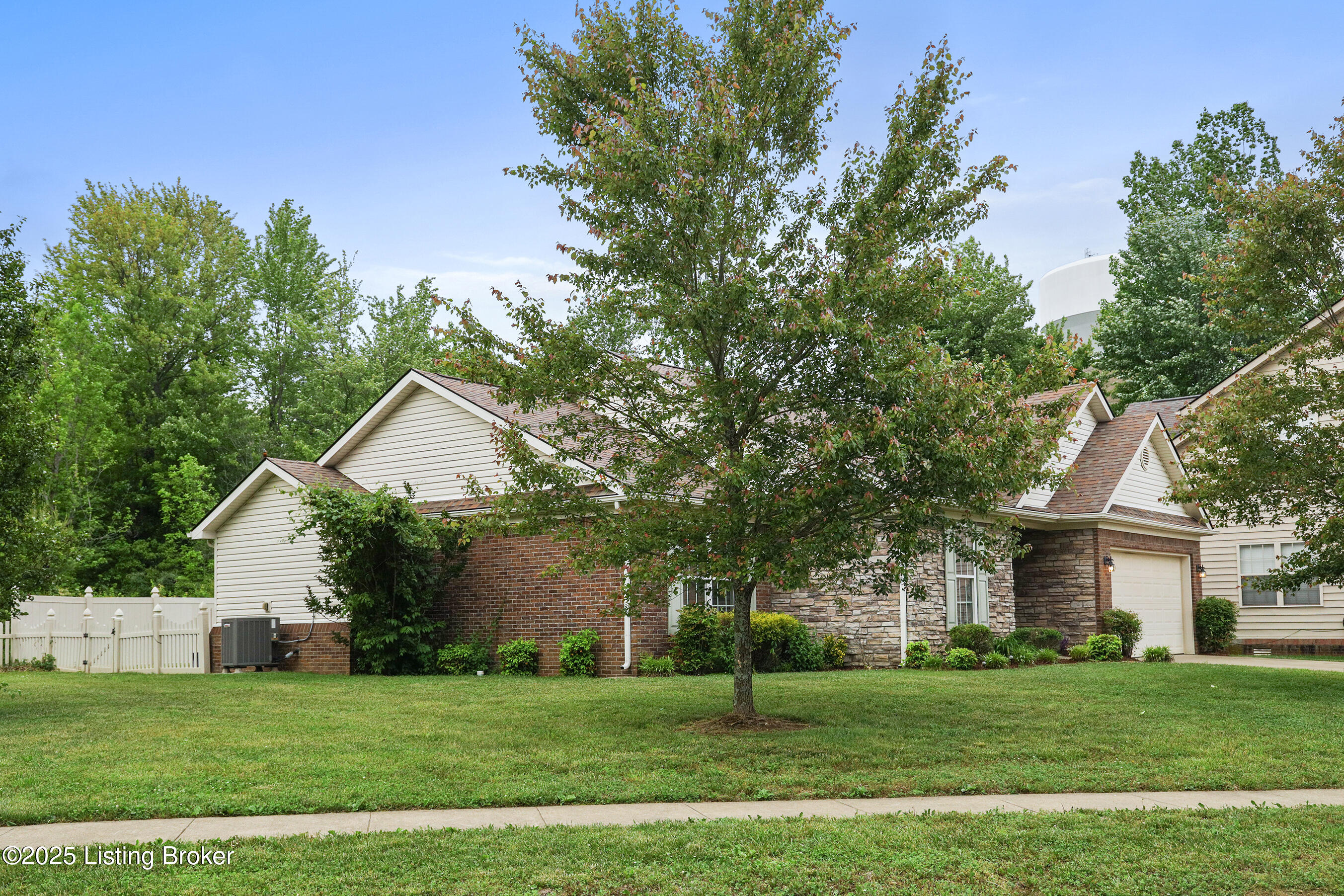 11327 Arbor Wood Dr, Louisville, Pennsylvania image 24