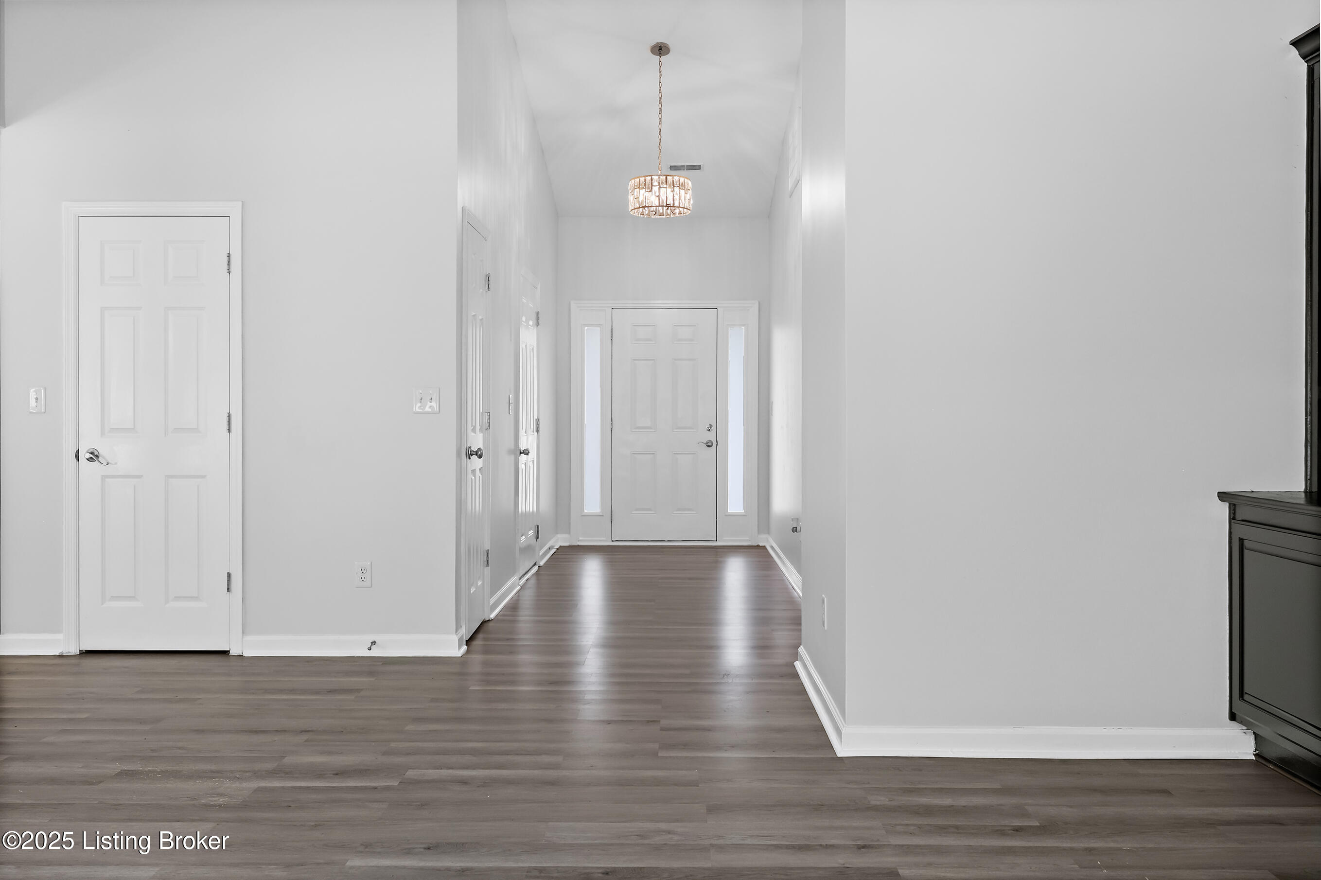 11327 Arbor Wood Dr, Louisville, Pennsylvania image 4