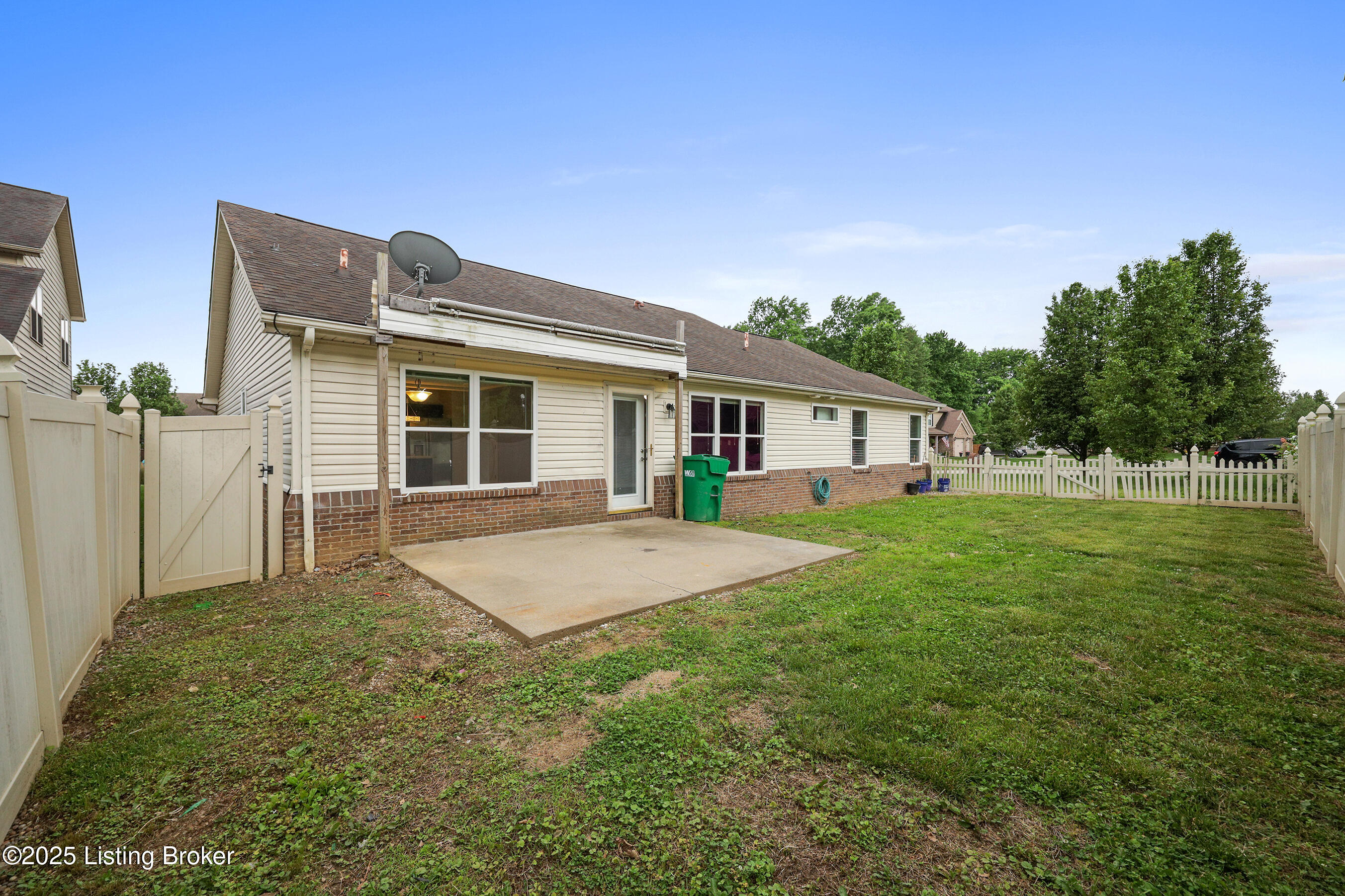 11327 Arbor Wood Dr, Louisville, Pennsylvania image 22