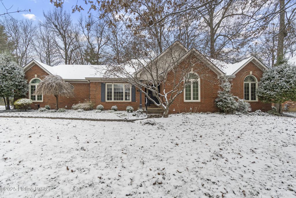 Photo of 4506 Portico Ct, Louisville, KY 40299 (MLS # 1705398)