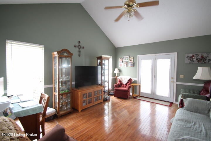 Photo of 109 Yorkshire Dr, Lawrenceburg, KY 40342 (MLS # 1722599)