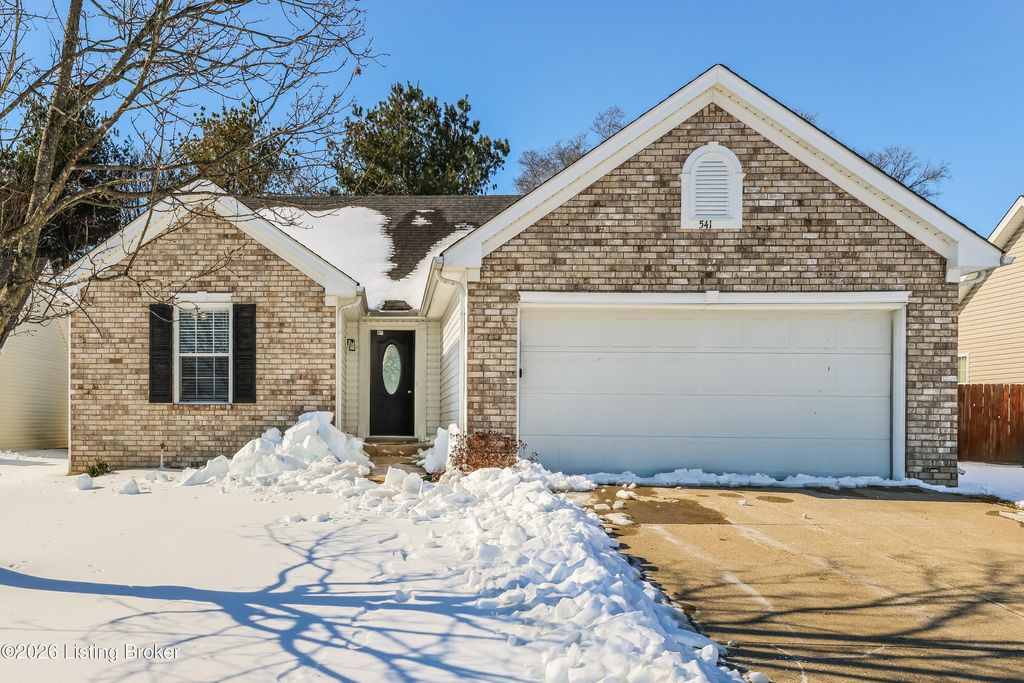 Photo of 541 Matterhorn Dr, Shelbyville, KY 40065 (MLS # 1708343)