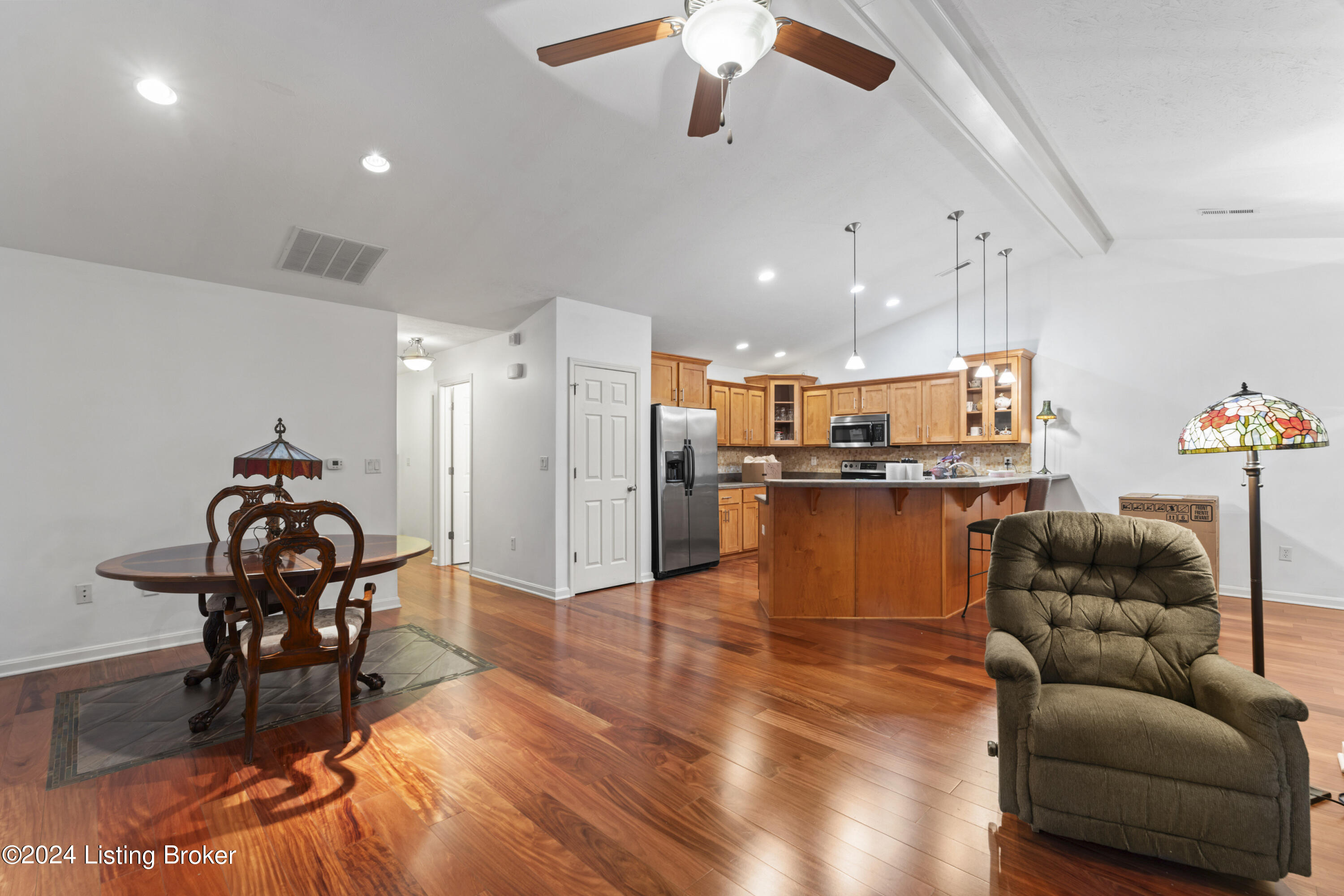 Clarksville, Indiana 47129, United States, 2 Bedrooms Bedrooms, ,2 BathroomsBathrooms,Residential,Active,41101