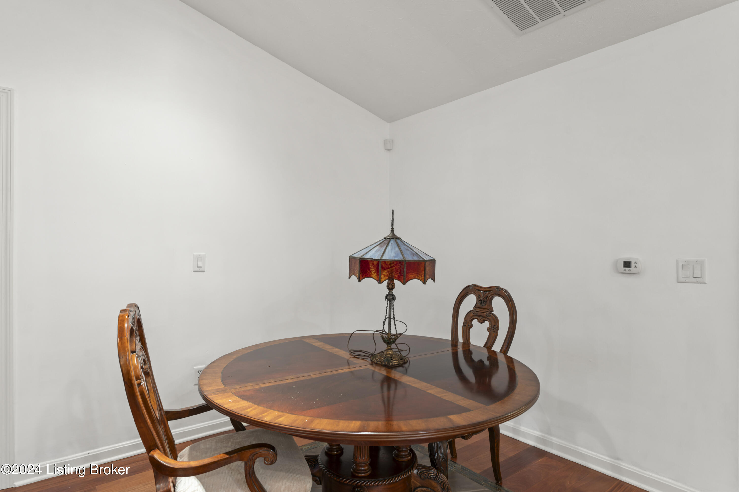 Clarksville, Indiana 47129, United States, 2 Bedrooms Bedrooms, ,2 BathroomsBathrooms,Residential,Active,41101