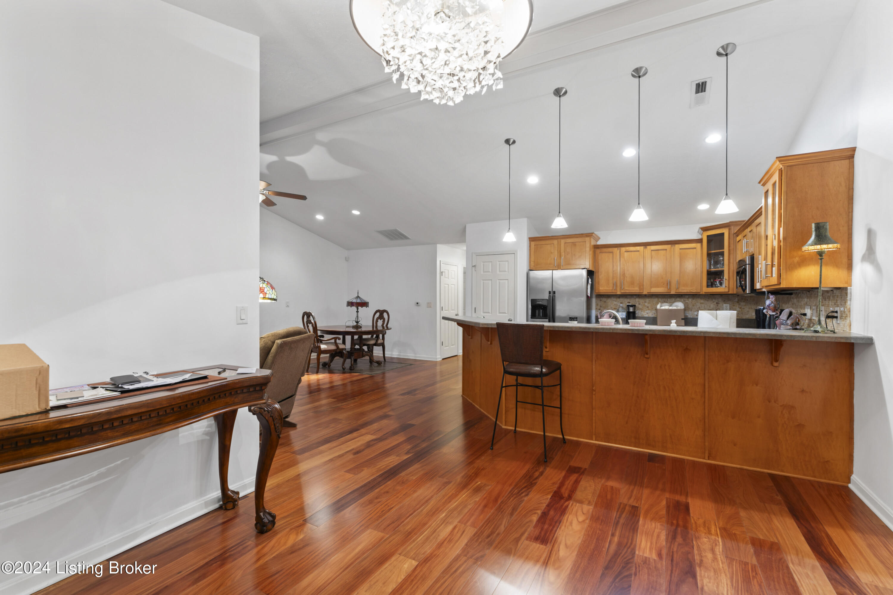 Clarksville, Indiana 47129, United States, 2 Bedrooms Bedrooms, ,2 BathroomsBathrooms,Residential,Active,41101