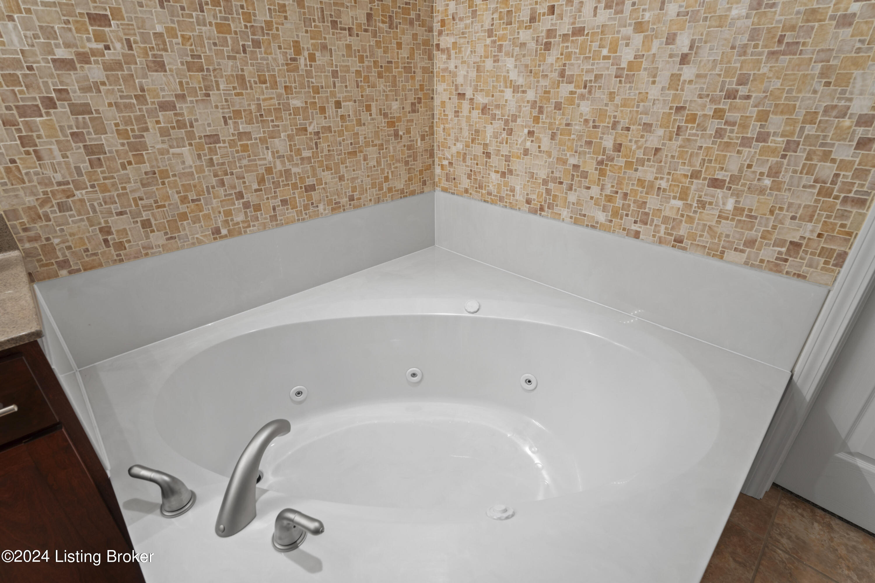 Clarksville, Indiana 47129, United States, 2 Bedrooms Bedrooms, ,2 BathroomsBathrooms,Residential,Active,41101