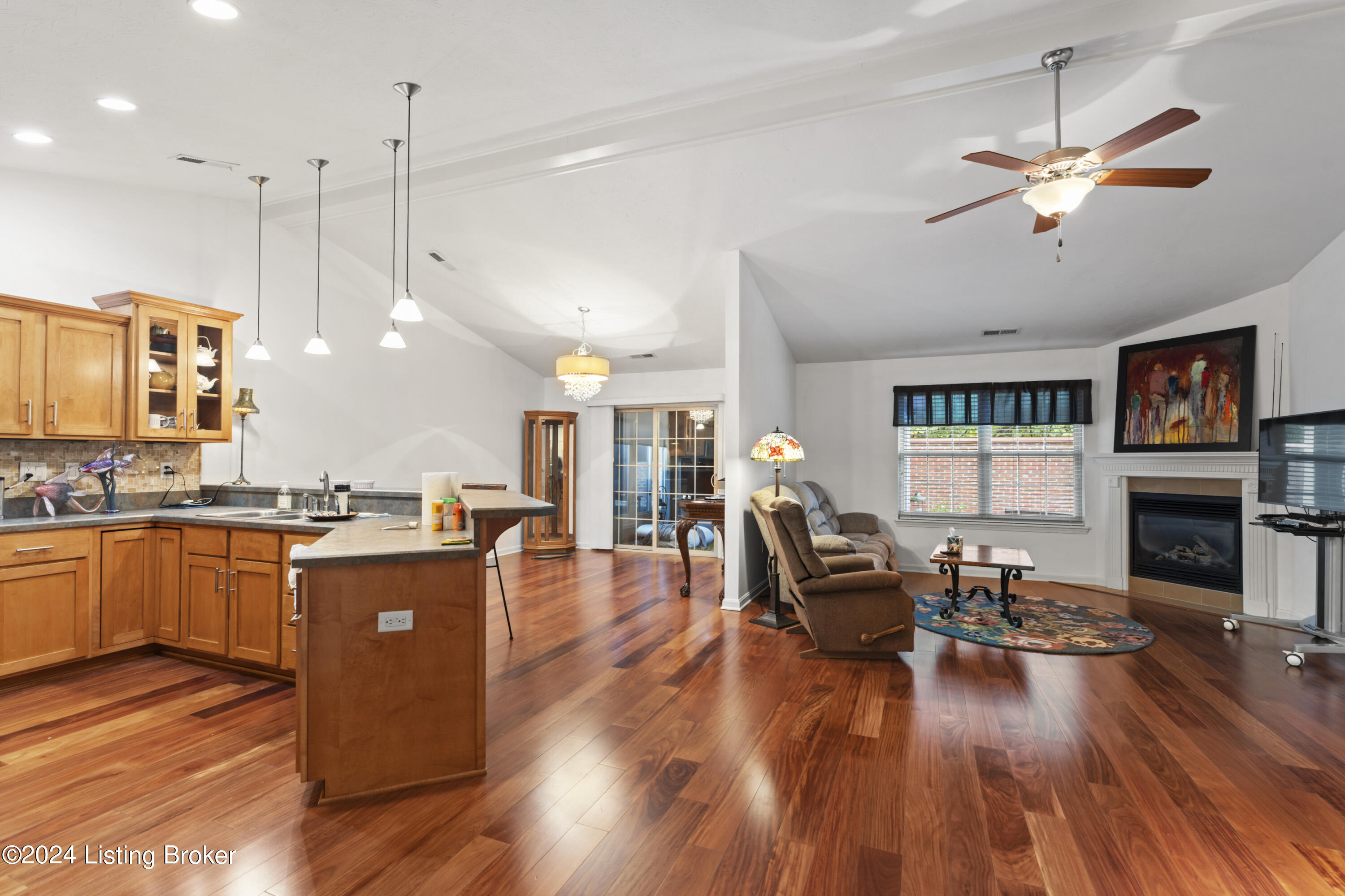 Clarksville, Indiana 47129, United States, 2 Bedrooms Bedrooms, ,2 BathroomsBathrooms,Residential,Active,41101