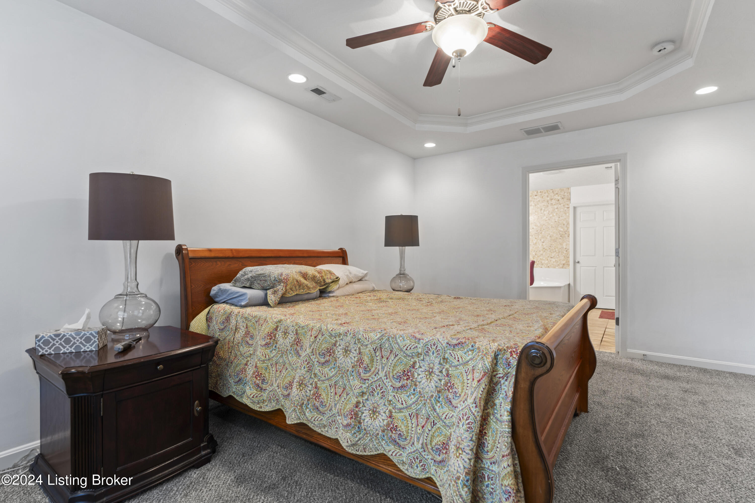 Clarksville, Indiana 47129, United States, 2 Bedrooms Bedrooms, ,2 BathroomsBathrooms,Residential,Active,41101