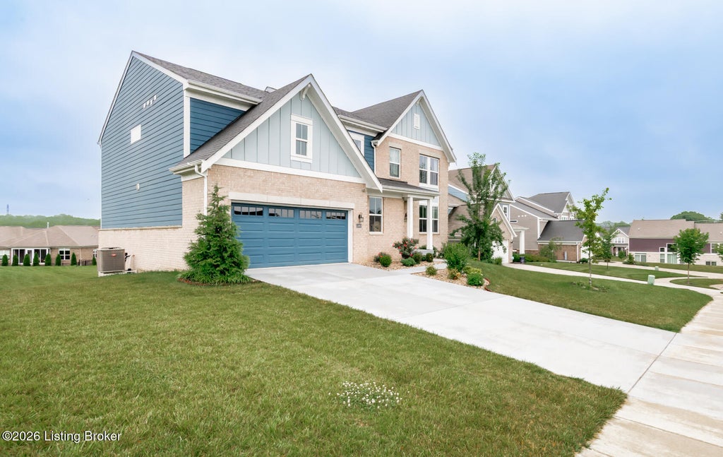Photo of 15803 Stonehouse Ct, Louisville, KY 40245 (MLS # 1729011)