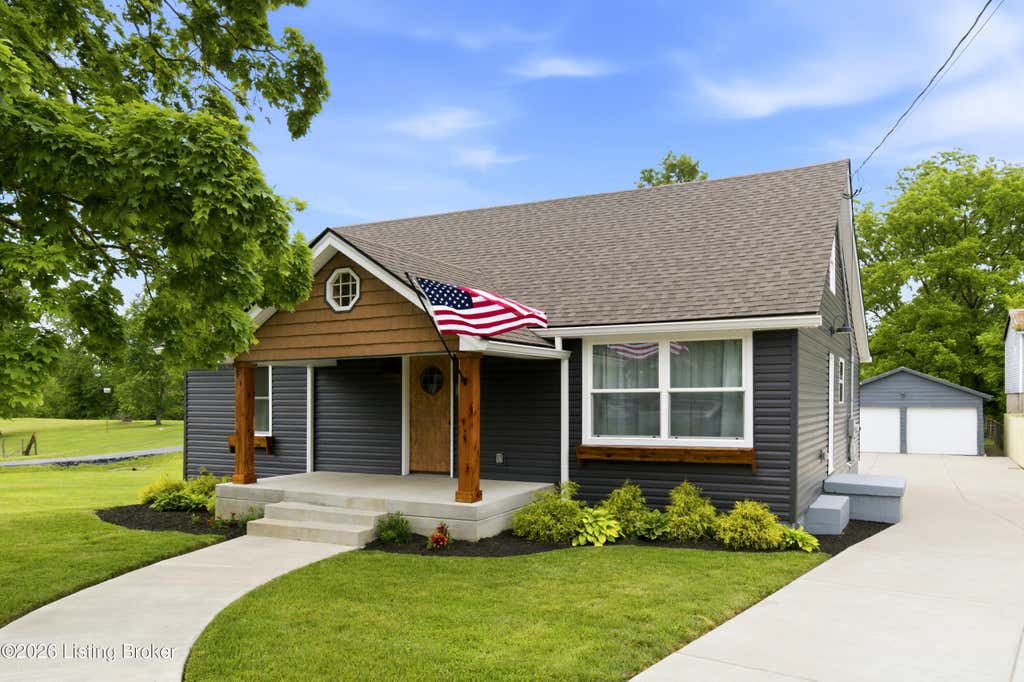Photo of 203 Abbott St, Shepherdsville, KY 40165 (MLS # 1725160)