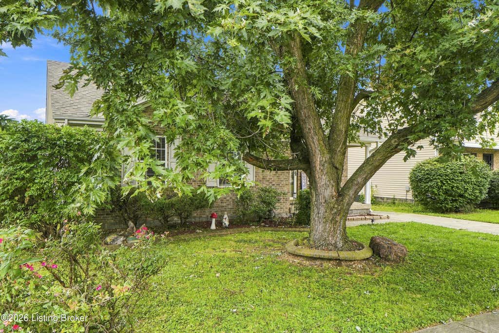 Photo of 3136 Northland Dr, Louisville, KY 40216 (MLS # 1726862)