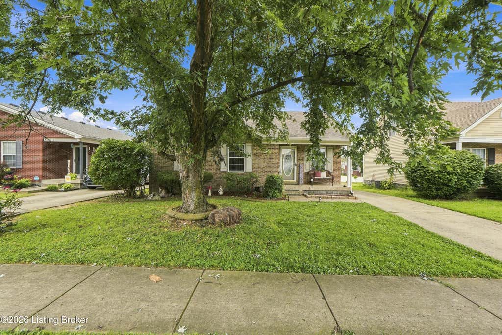 Photo of 3136 Northland Dr, Louisville, KY 40216 (MLS # 1726862)