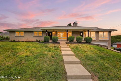 Photo of 334 S Bardstown Rd, Mt Washington, KY 40047 (MLS # 1715829)