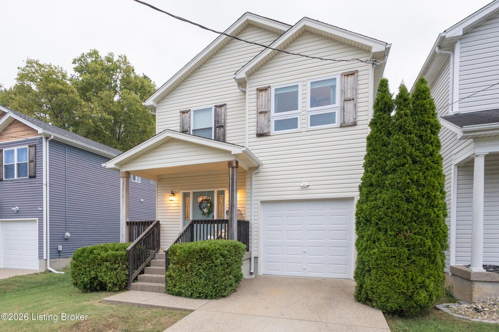 Photo of 1331 Etawah Ave, Lyndon, KY 40222 (MLS # 1729944)