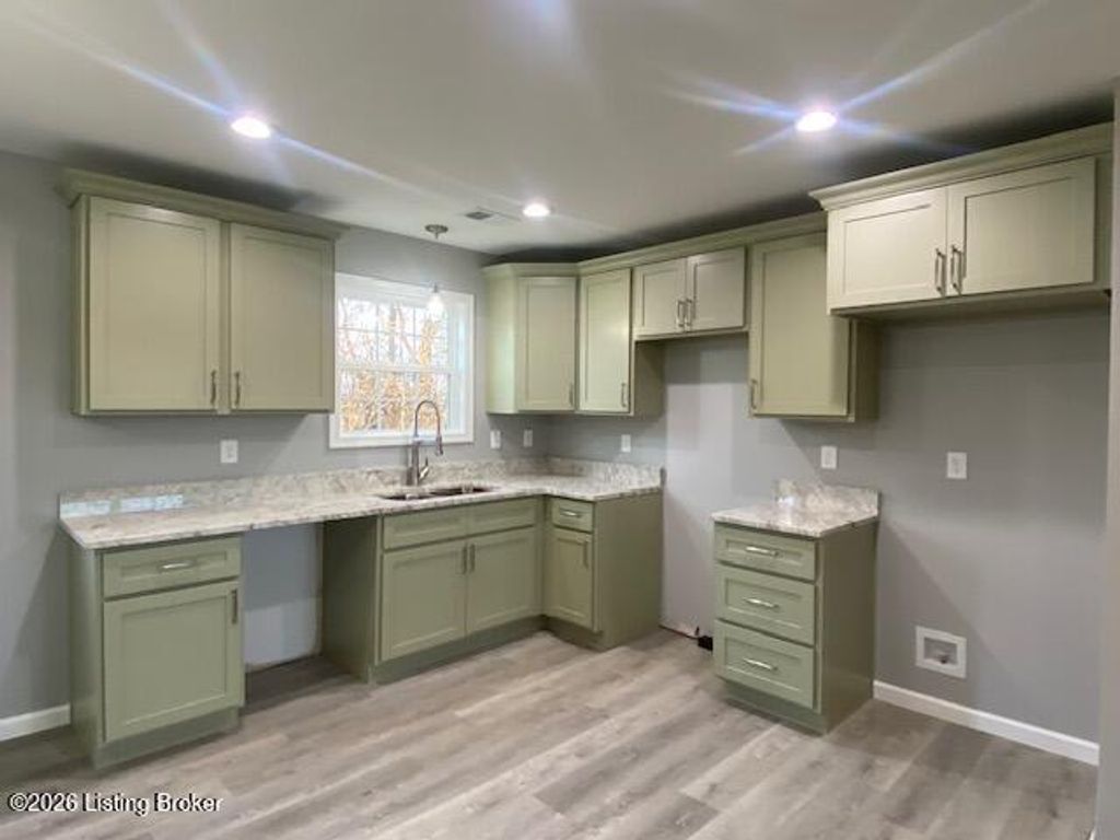 Photo of 119 Quiet Springs Dr, Bardstown, KY 40004 (MLS # 1710957)