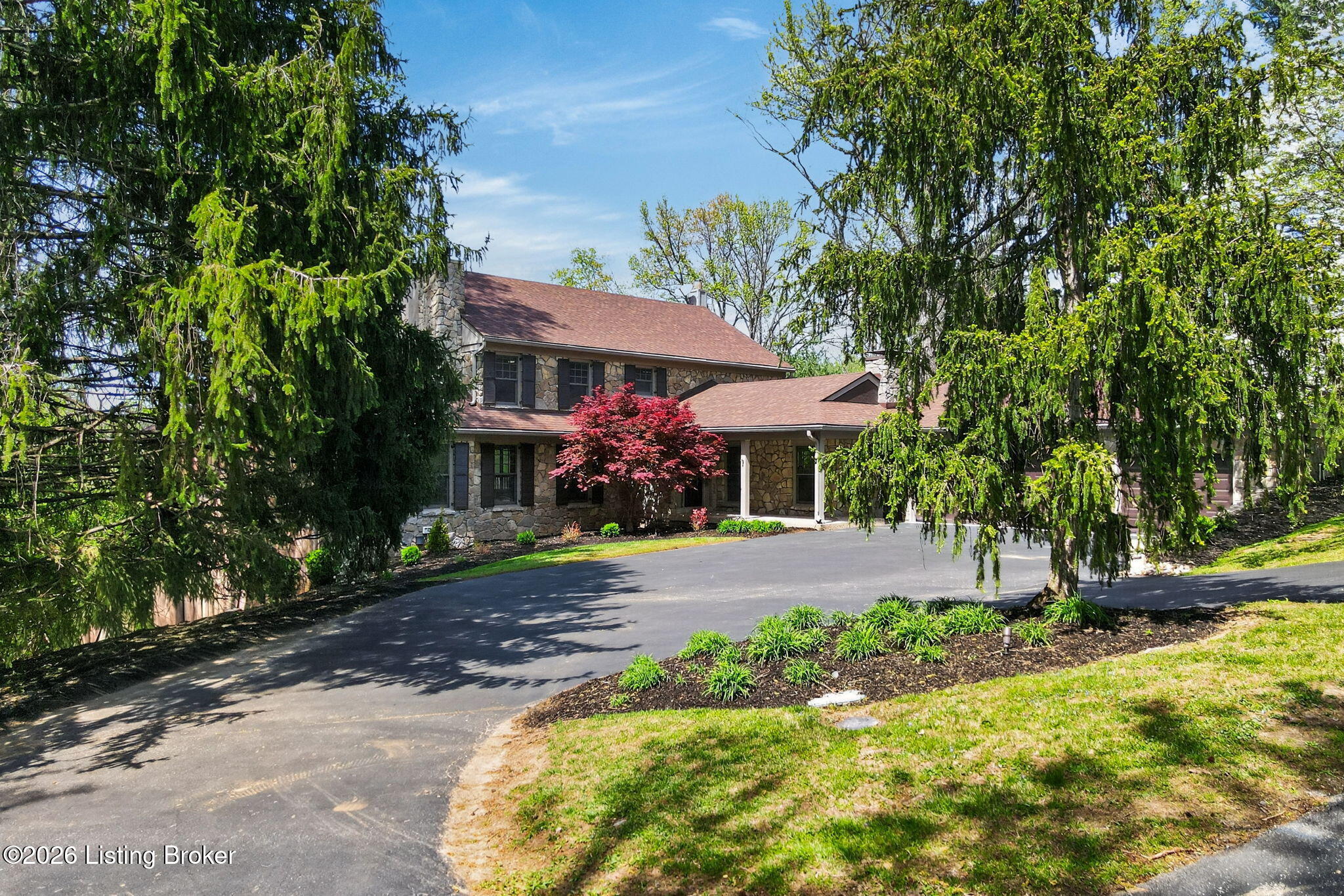 3 Scenic Hill Ct