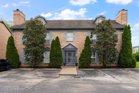 Photo of 3803 Chamberlain Ln #B, Louisville, KY 40241 (MLS # 1686558)