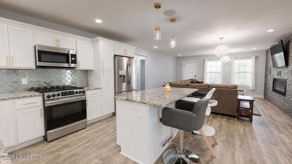 Photo of 2726 Bagby Way, Louisville, KY 40216 (MLS # 1725343)