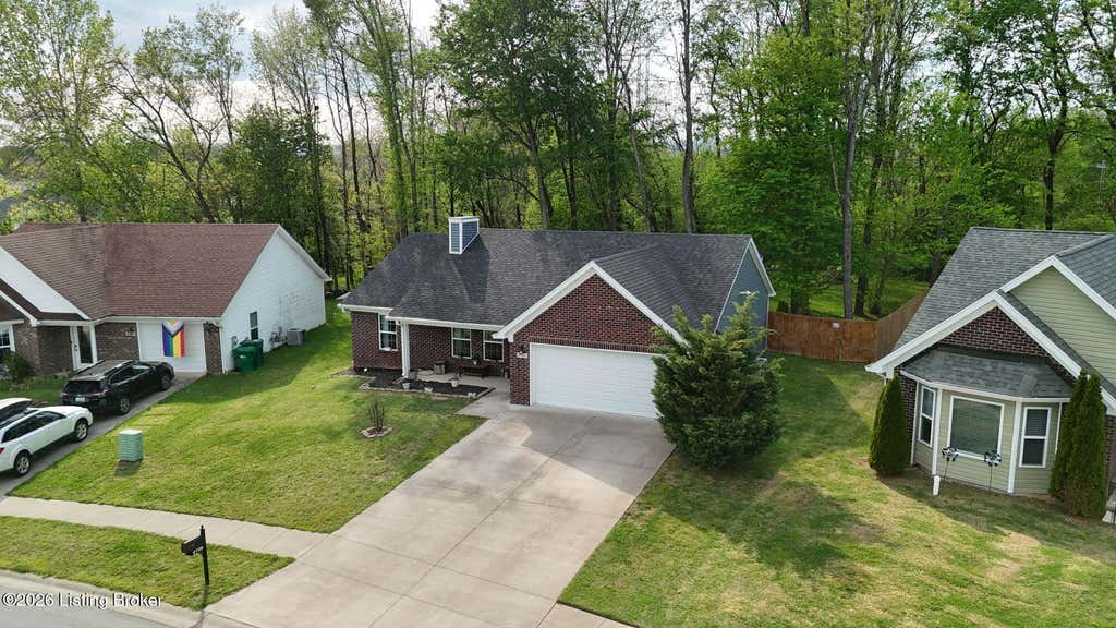 Photo of 2726 Bagby Way, Louisville, KY 40216 (MLS # 1725343)