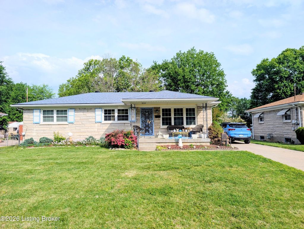 Photo of 5524 Mariemont Rd, Louisville, KY 40258 (MLS # 1715845)