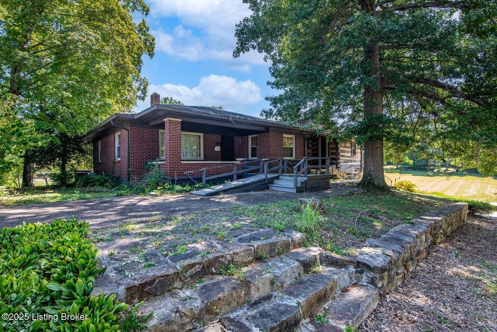Photo of 116 Hayward Rd, Vine Grove, KY 40175 (MLS # 1700811)