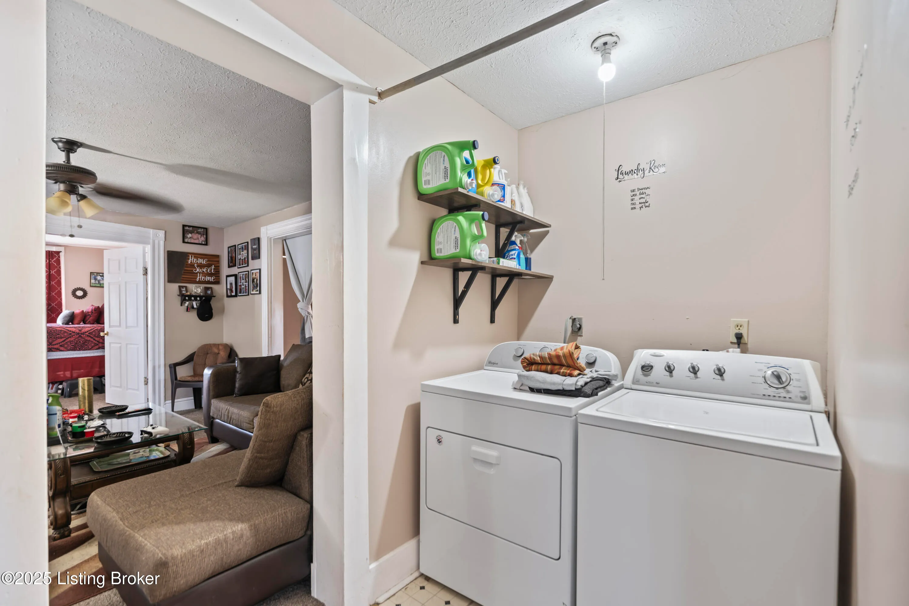 Louisville, Kentucky 40211, United States, 3 Bedrooms Bedrooms, ,2 BathroomsBathrooms,Residential,Active,143482