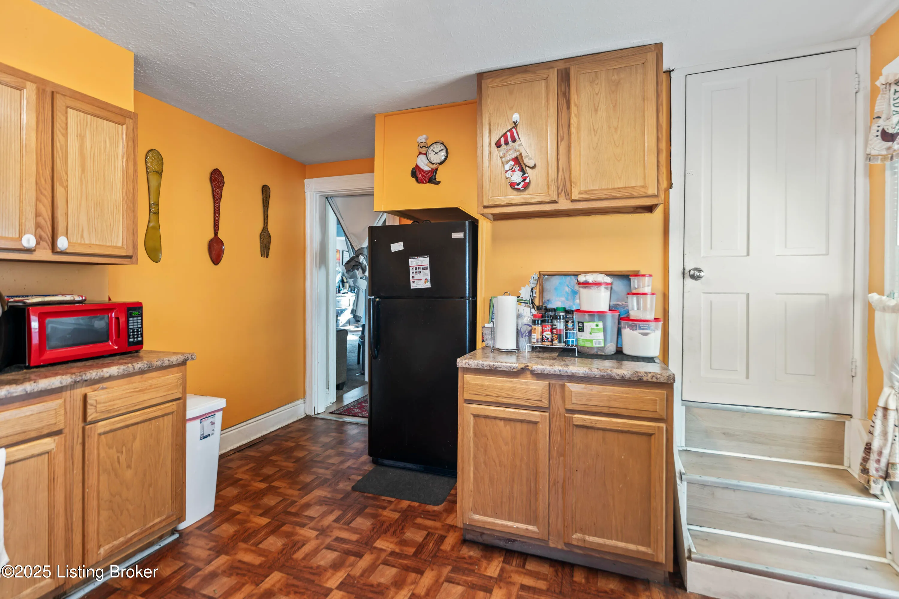 Louisville, Kentucky 40211, United States, 3 Bedrooms Bedrooms, ,2 BathroomsBathrooms,Residential,Active,143482