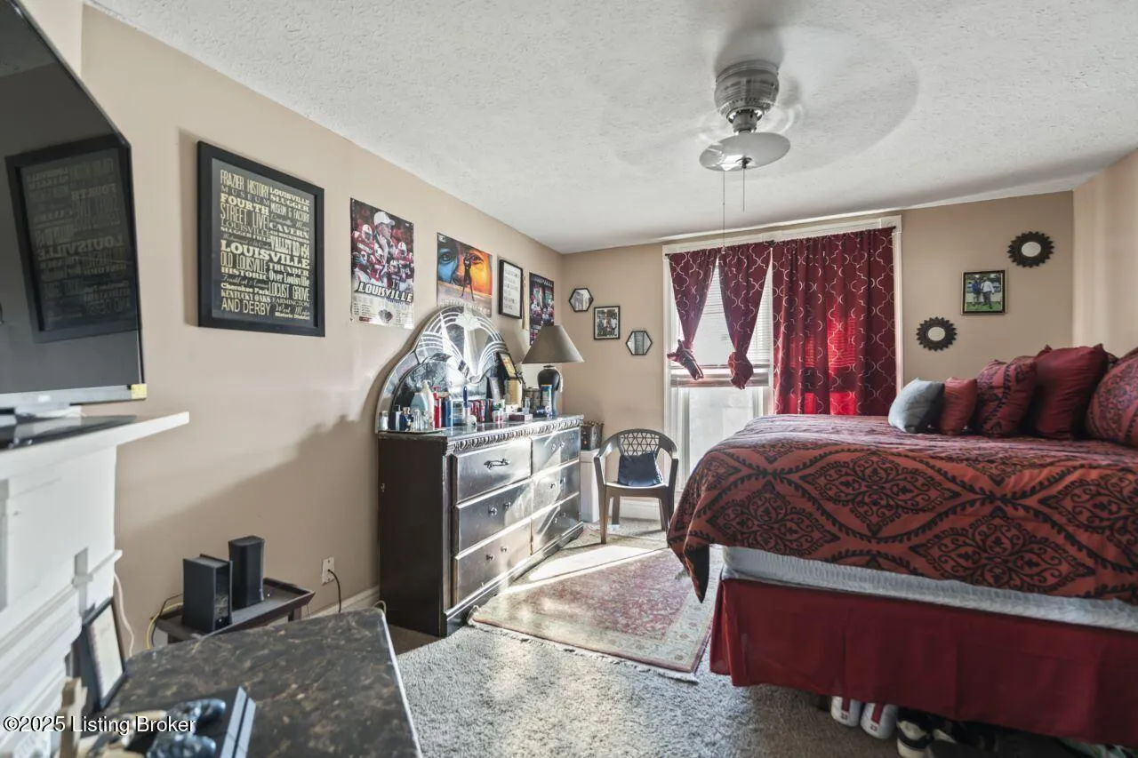 Louisville, Kentucky 40211, United States, 3 Bedrooms Bedrooms, ,2 BathroomsBathrooms,Residential,Active,143482