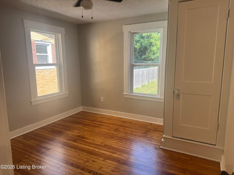 Tiny photo for 333 Glendora Ave, Louisville, KY 40212 (MLS # 1729630)