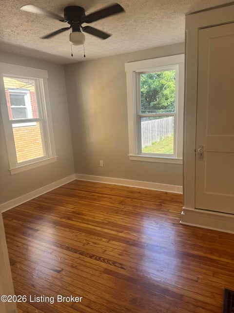 Tiny photo for 333 Glendora Ave, Louisville, KY 40212 (MLS # 1729630)