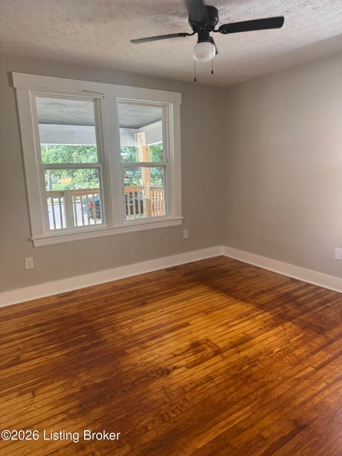 Tiny photo for 333 Glendora Ave, Louisville, KY 40212 (MLS # 1729630)