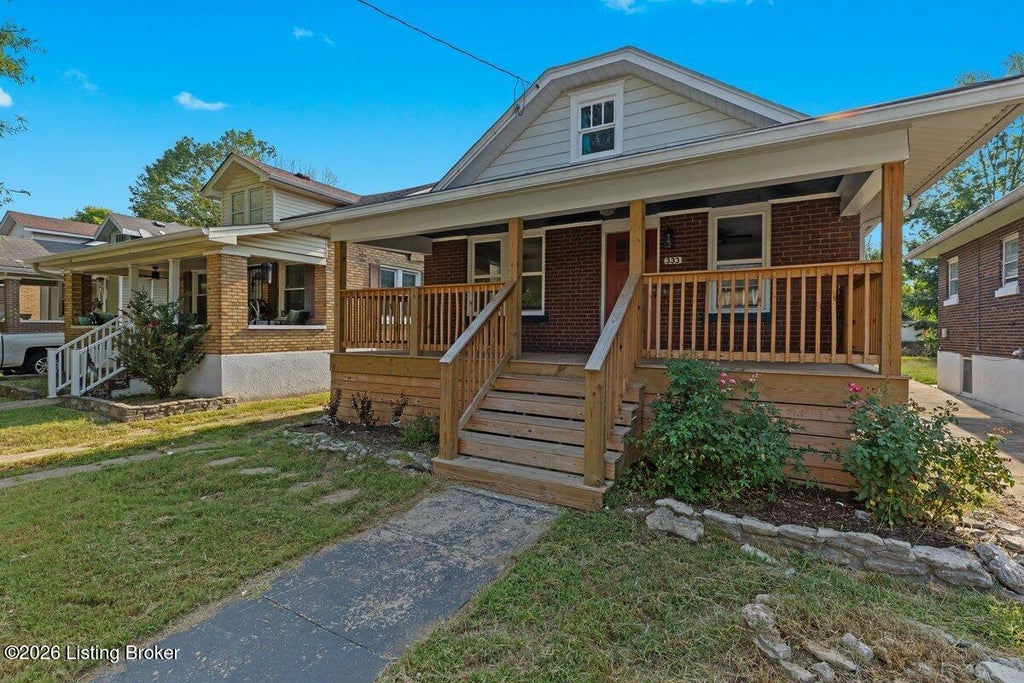 Photo of 333 Glendora Ave, Louisville, KY 40212 (MLS # 1729630)