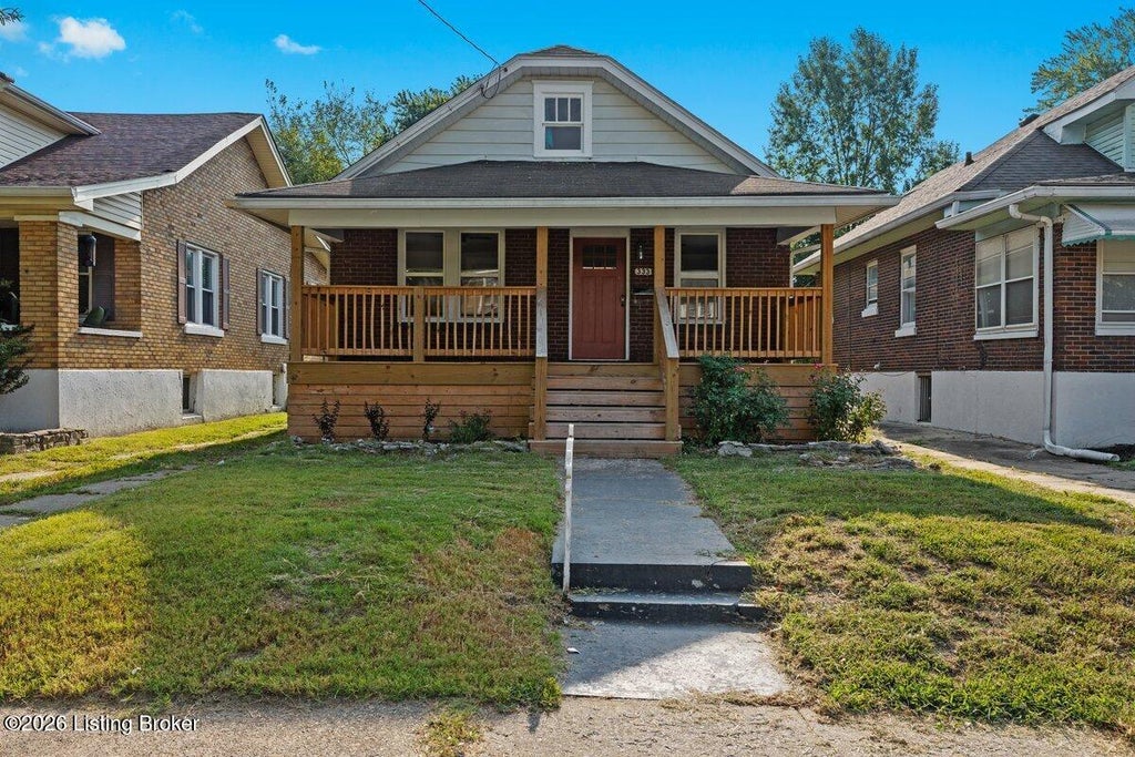 Photo of 333 Glendora Ave, Louisville, KY 40212 (MLS # 1729630)