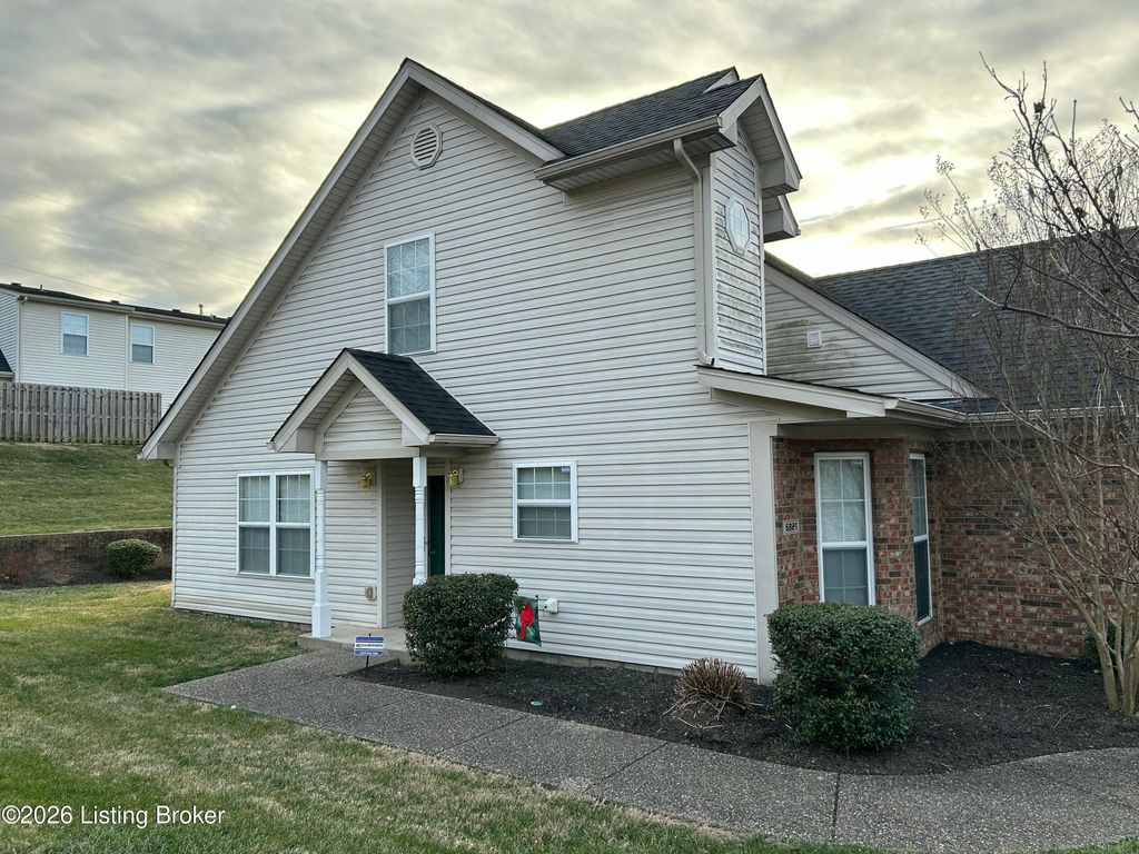 Photo of 6821 Wynde Manor Dr, Louisville, KY 40228 (MLS # 1707579)