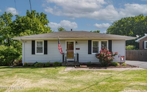 Photo of 1173 Hill St, Radcliff, KY 40160 (MLS # 1717406)