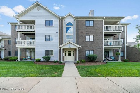 Photo of 3501 Lennox View Ct #310, Louisville, KY 40299 (MLS # 1714708)