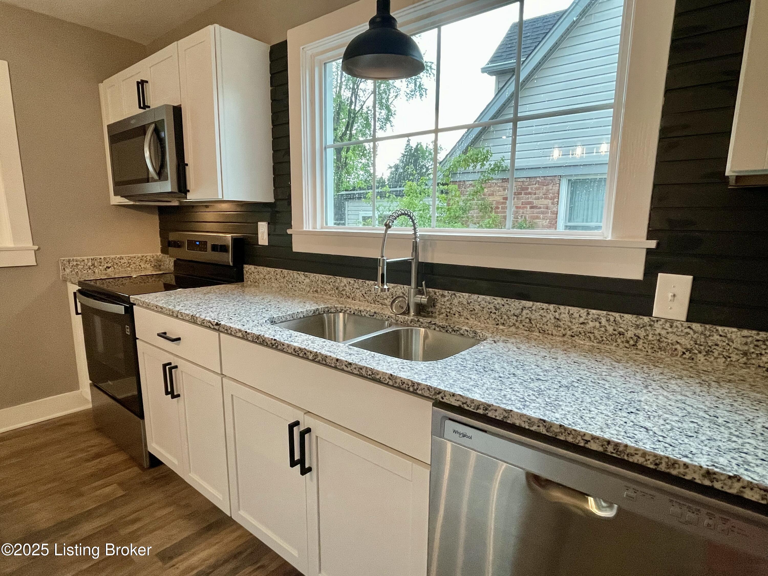 2636 Cleveland Blvd, Louisville, Pennsylvania image 10