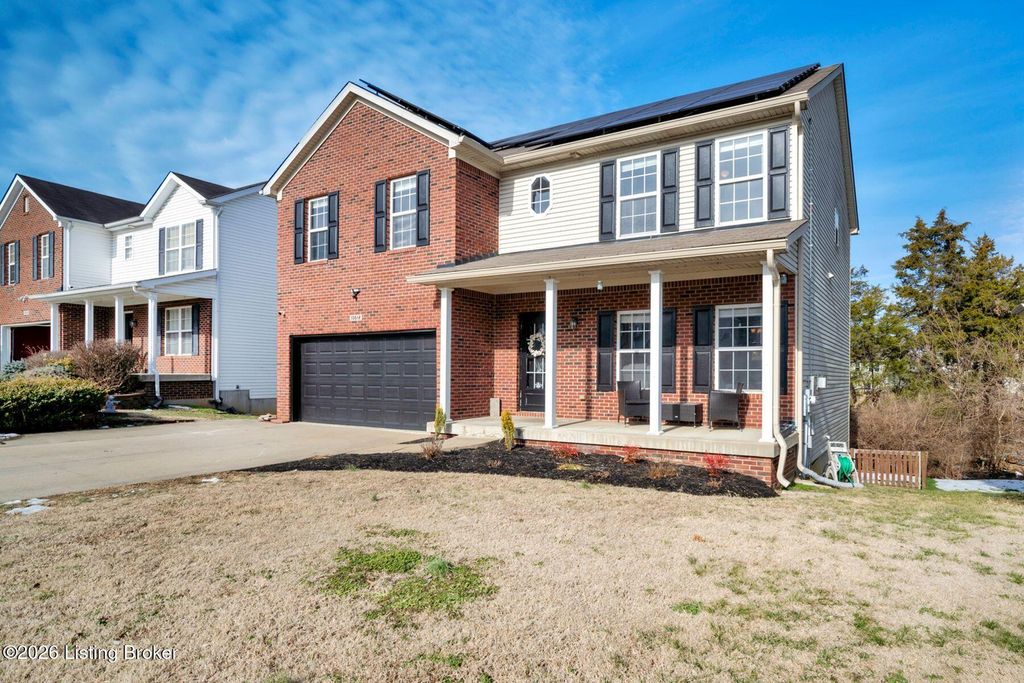 Photo of 10612 Evanwood Dr, Louisville, KY 40228 (MLS # 1708990)