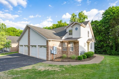 Photo of 7207 Wynde Manor Ct, Louisville, KY 40228 (MLS # 1717494)