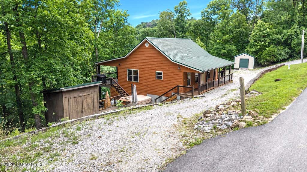 Photo of 1046 Hickory Grove Rd, Leitchfield, KY 42754 (MLS # 1725356)