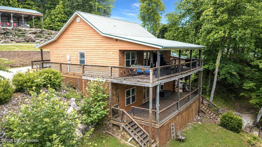Photo of 1046 Hickory Grove Rd, Leitchfield, KY 42754 (MLS # 1725356)