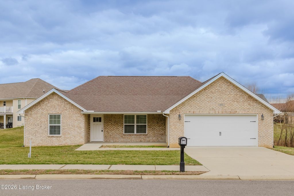 Photo of 632 Tristan Ln, Elizabethtown, KY 42701 (MLS # 1707207)