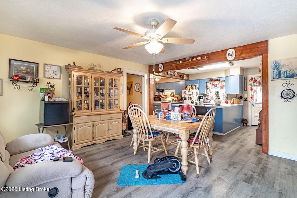 Photo of 5822 S Main St, Eminence, KY 40019 (MLS # 1706354)