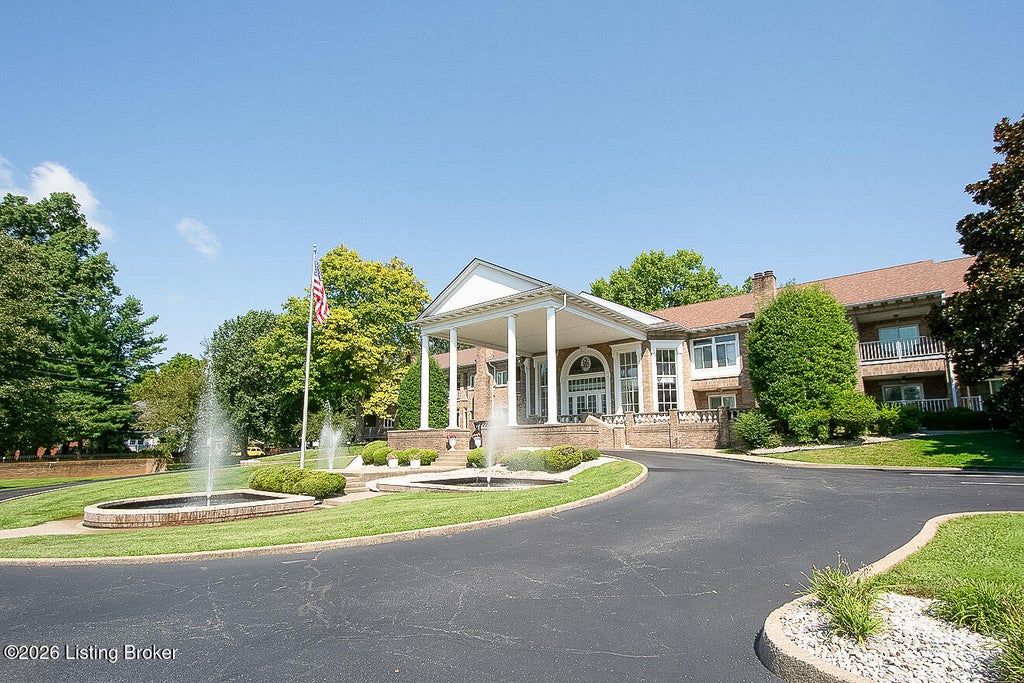 Photo of 8605 Shelbyville Rd #APT 126, Bellemeade, KY 40222 (MLS # 1727648)