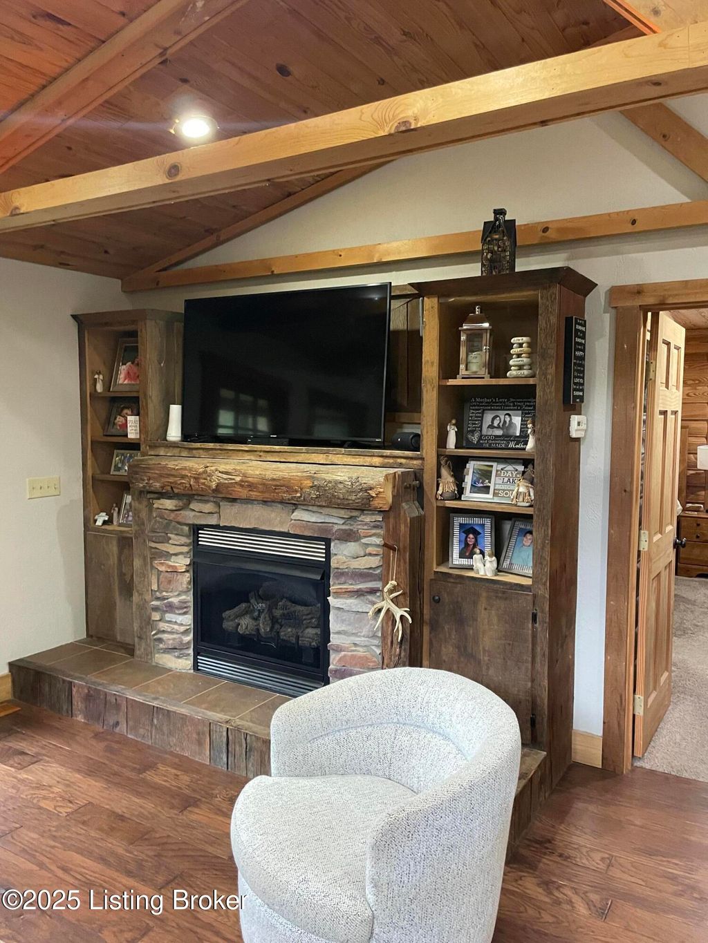 Photo of 3526 Lewis School Rd, Leitchfield, KY 42754 (MLS # 1700246)